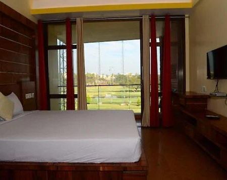 Mak Hotel Bangalore Dış mekan fotoğraf